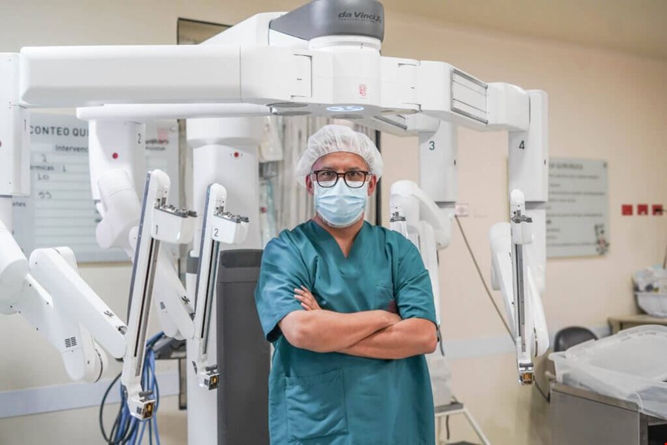 Dr. Felipe Bernal  0